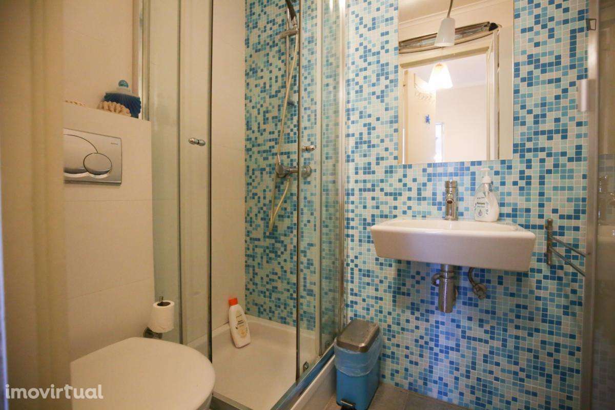 Quarto - localizado em Algés Lisbon - Grande imagem: 3/39