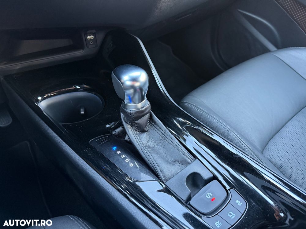 Toyota C-HR Hybrid Team Deutschland - 10