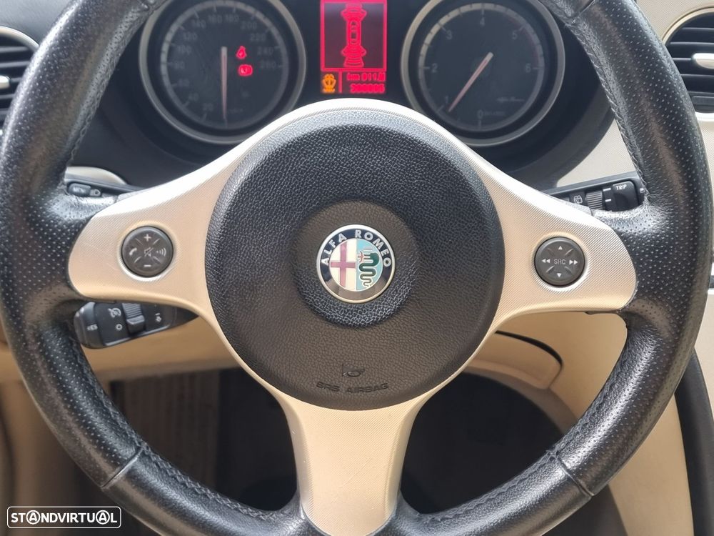 Alfa Romeo 159 Sportwagon 1.9 JTDm 16V 280 - 11