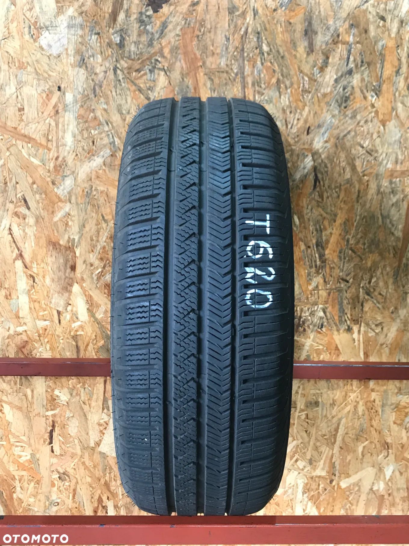 1 OPONA CAŁOROCZNA VREDESTEIN 185/55/15  88H  M+S - 1