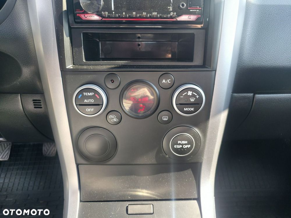 Suzuki Grand Vitara - 11