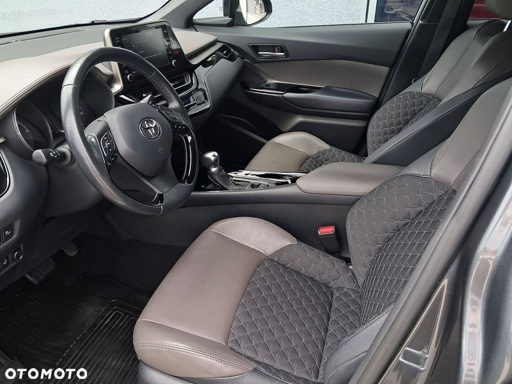 Toyota C-HR 2.0 Hybrid Executive - 14