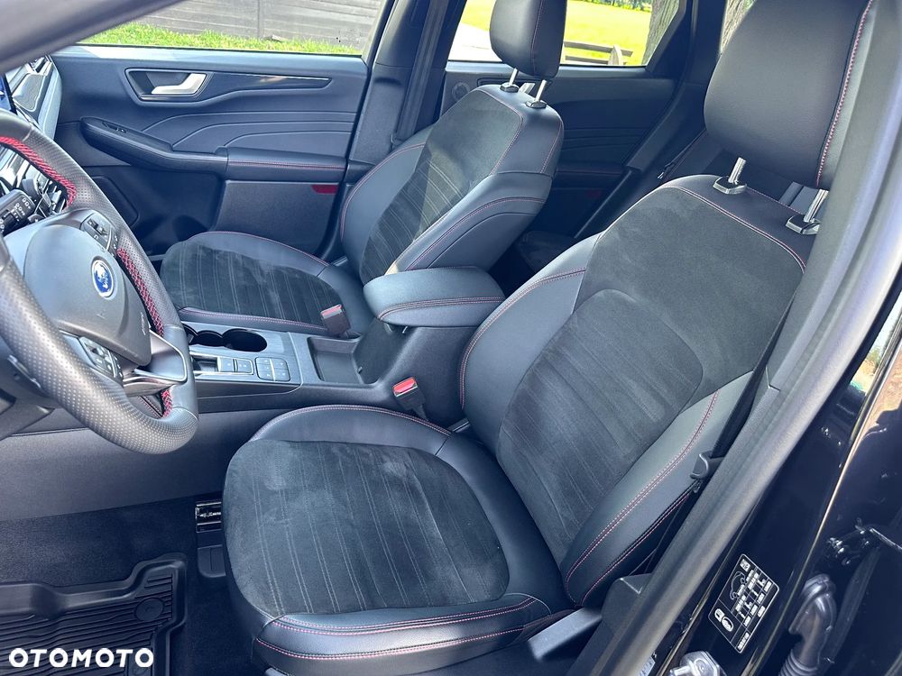 Ford Kuga - 25