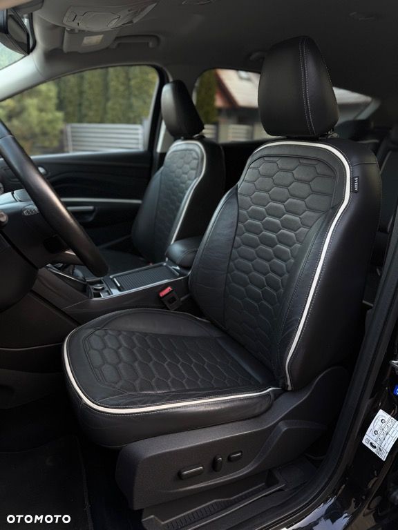 Ford Kuga 1.5 EcoBoost 2x4 Vignale - 26