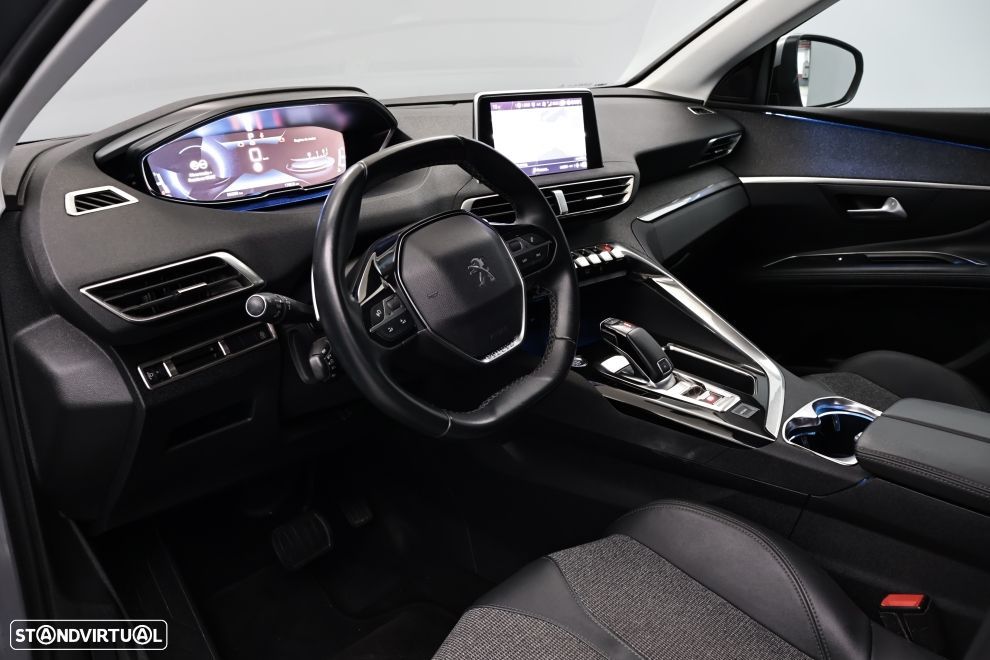 Peugeot 5008 1.5 BlueHDi Allure EAT8 - 23