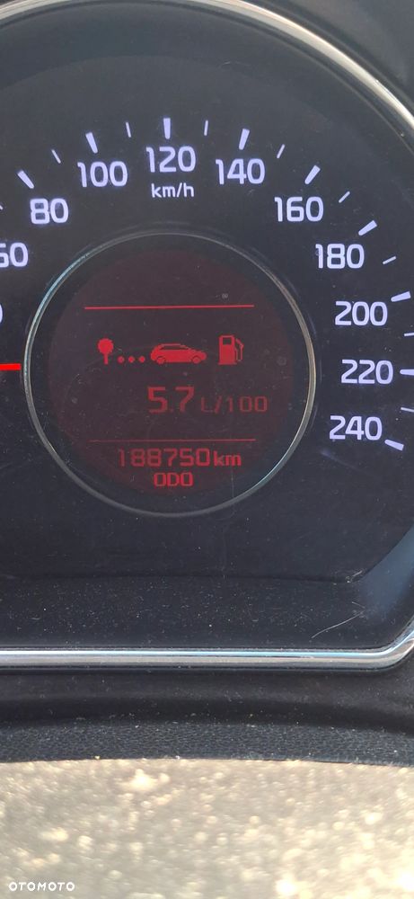 Kia Ceed 1.6 CRDi L - 10