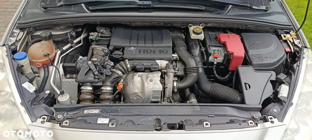 Peugeot 308 - 16