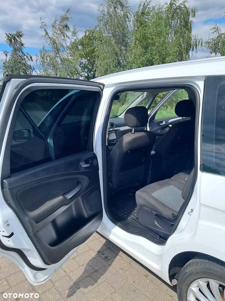 Ford Galaxy 2.0 TDCi Ghia - 14