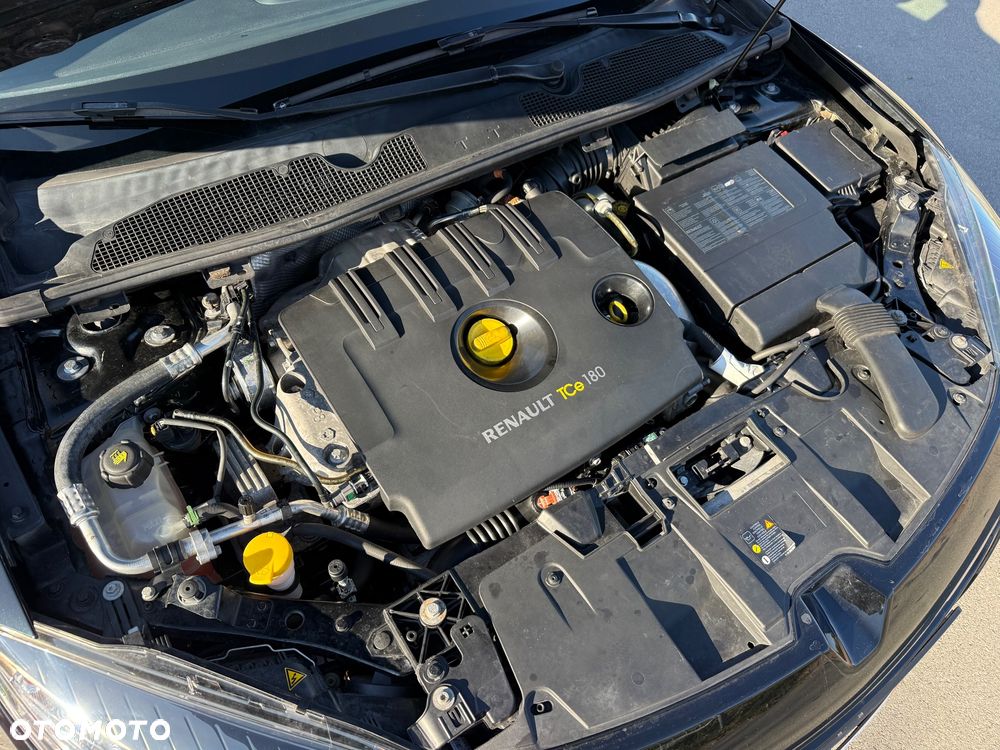 Renault Megane TCe 180 GT - 15