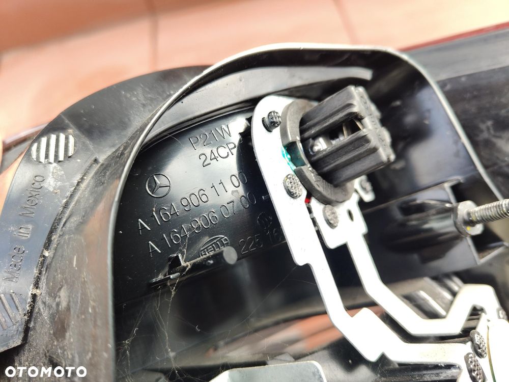 MERCEDES ML W164 LIft 08-11 Lampa Tylna Lewa Prawa Tył - 15