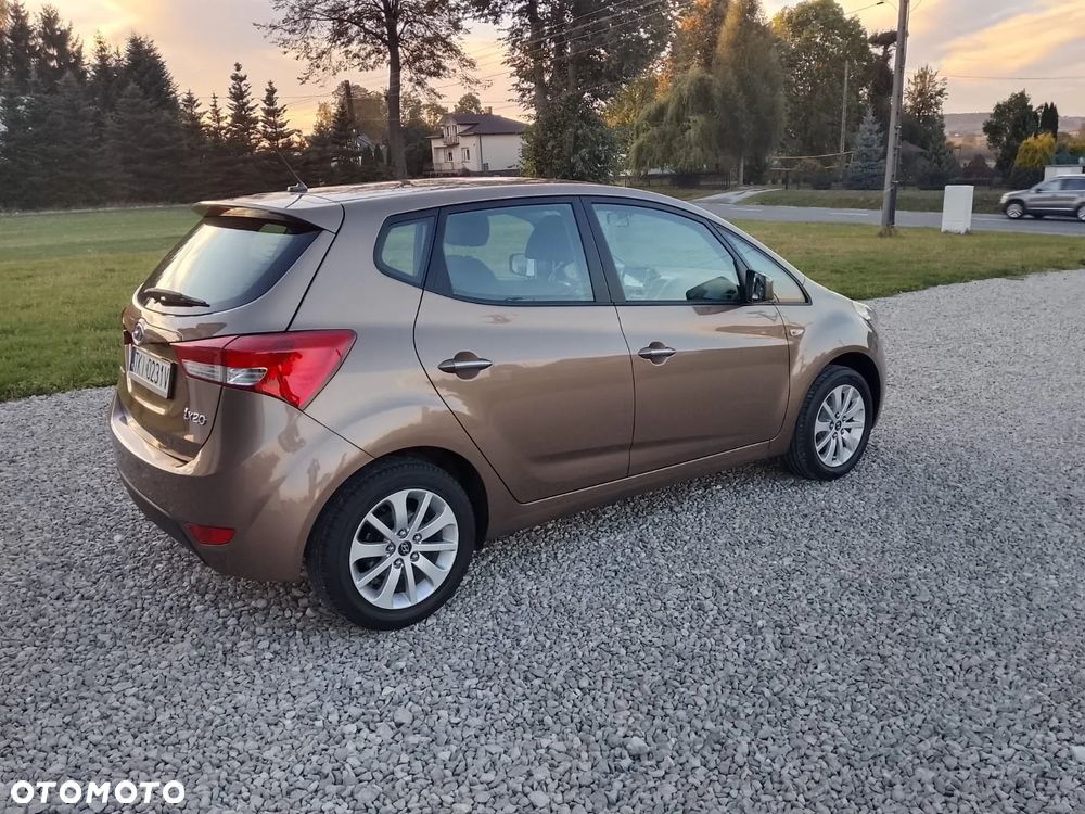 Hyundai ix20 1.4 Premium - 33