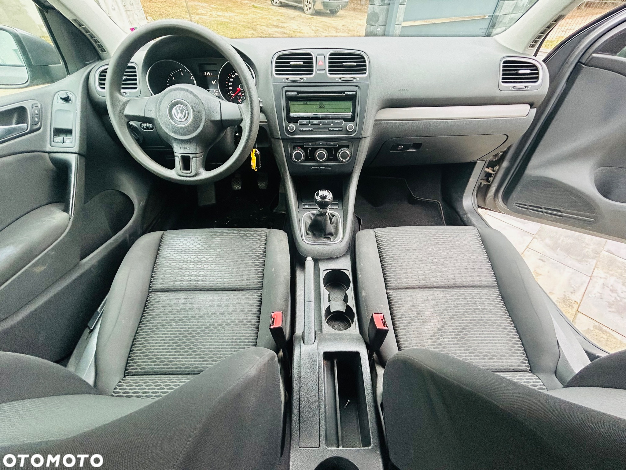Volkswagen Golf - 14