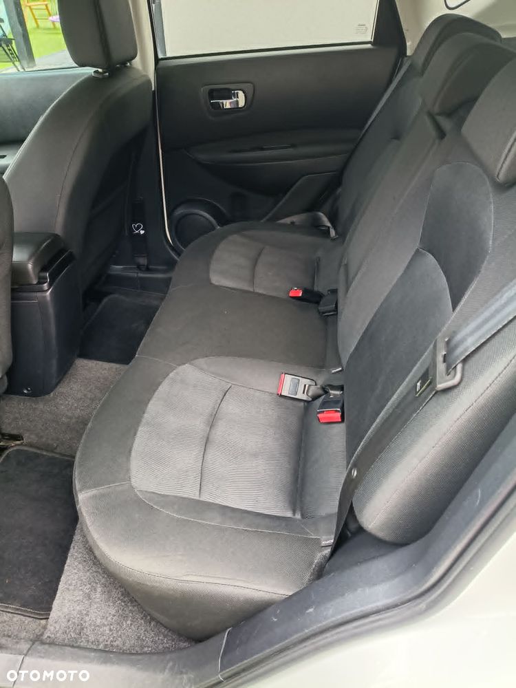 Nissan Qashqai 1.6 dCi DPF acenta - 9