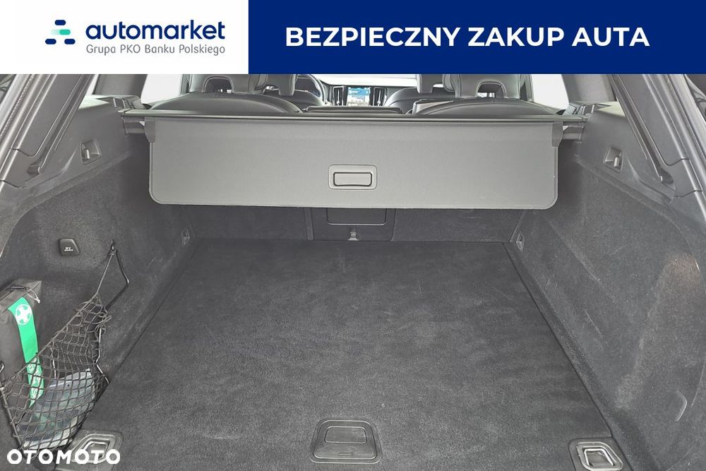 Volvo XC 60 B4 D Plus Dark - 14