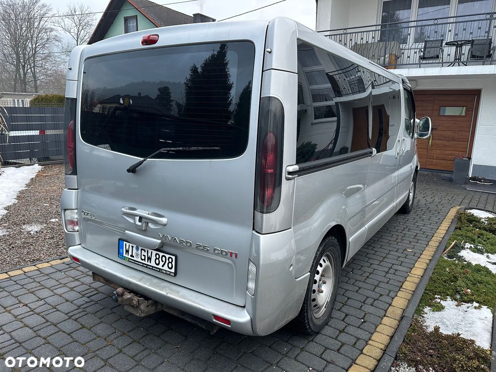 Opel Vivaro 2.5 CDTI L2H1 - 5