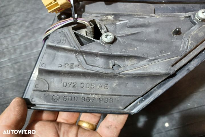 OGLINDA STANGA ELECTRICA E1010695 E1010695 Volkswagen VW Polo 4 9N [2 - 5