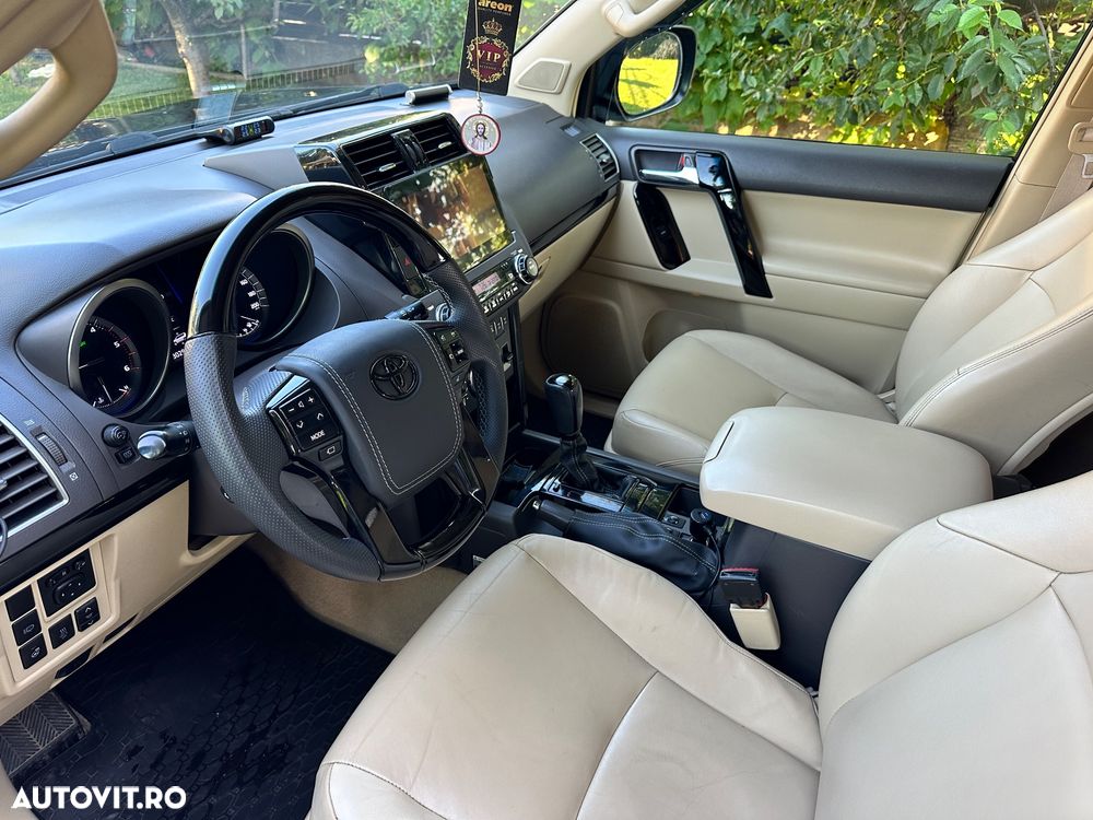 Toyota Land Cruiser 2.8l Turbo D-4D AVS Aut. Luxury - 8