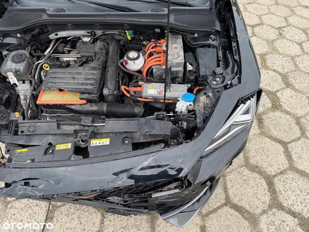 Cupra Formentor 1.4 e-Hybrid DSG Tribe Edition - 24