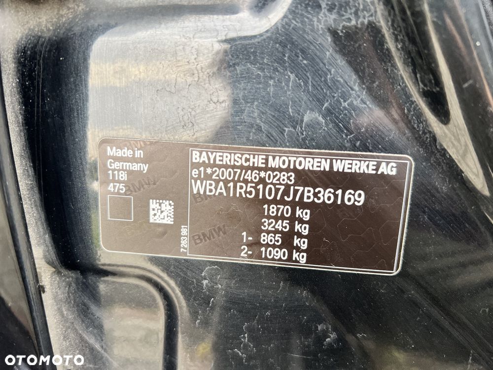 BMW Seria 1 118i M Sport Shadow - 36