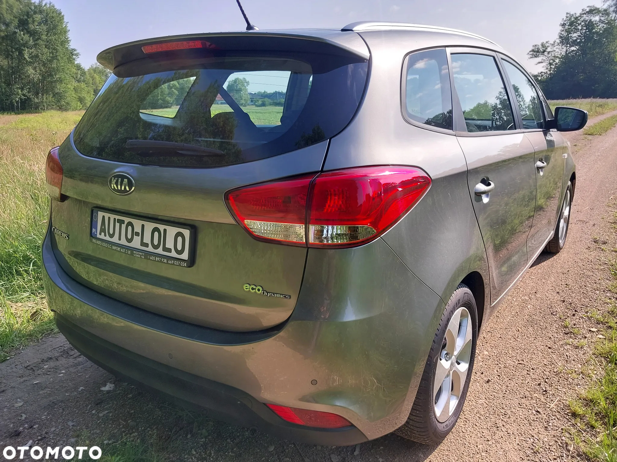 Kia Carens - 7