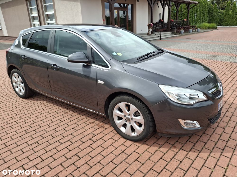 Opel Astra 1.7 CDTI Cosmo - 2