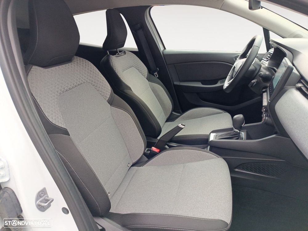 Renault Clio 1.0 TCe Intens CVT — fotografia 15