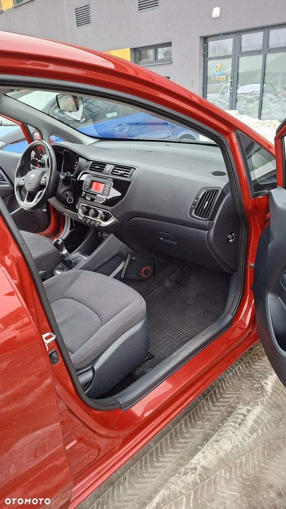 Kia Rio 1.2 Attract - 8