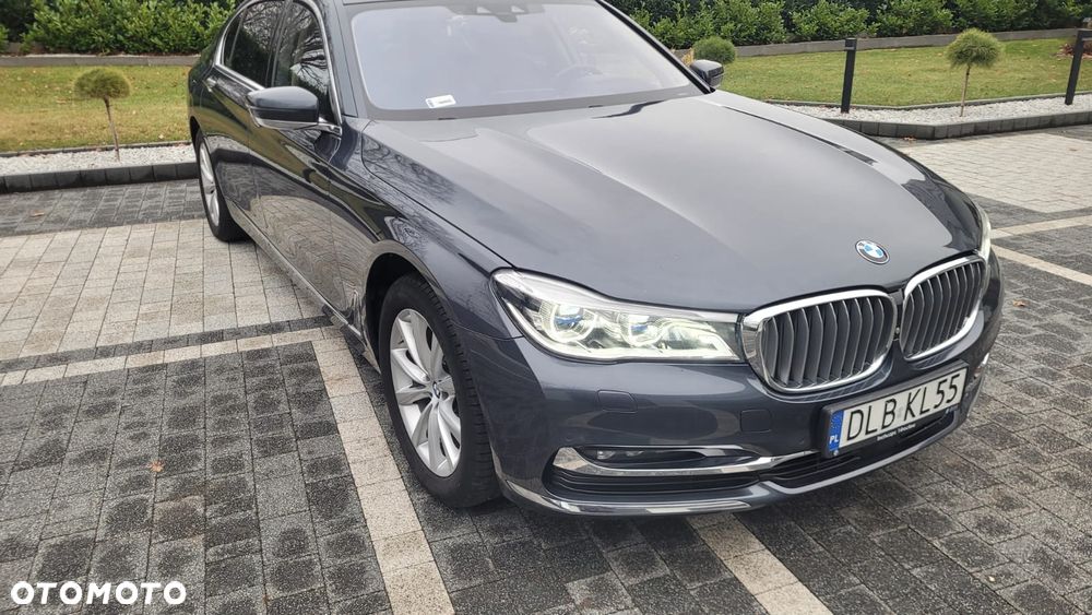 BMW Seria 7 740Ld xDrive - 13