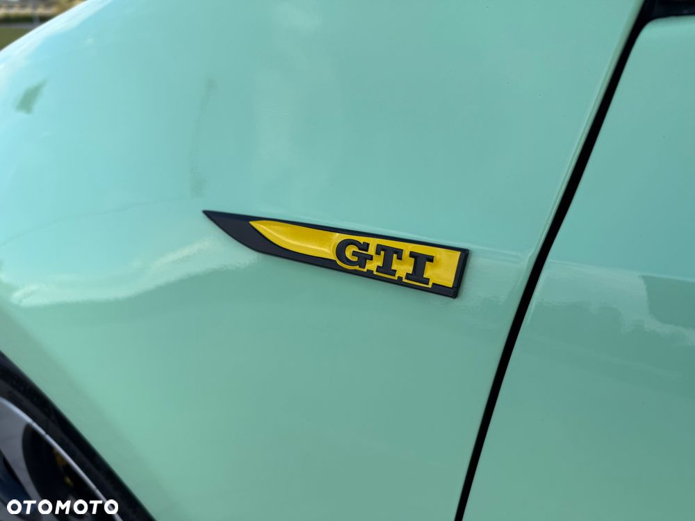 Volkswagen Golf 2.0 GTI - 12