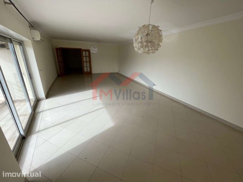 Apartamento T3 com piscina - Vilamoura - Grande imagem: 2/15