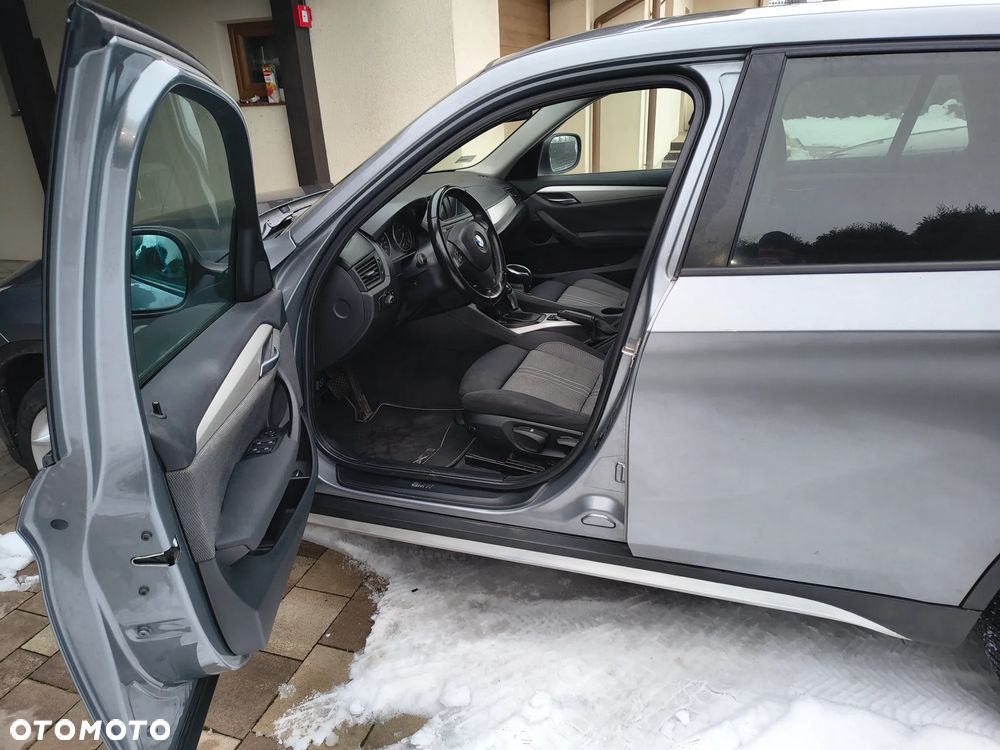 BMW X1 sDrive18i xLine - 9