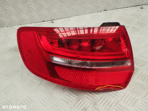 LAMPA TYŁ LEWA AUDI A3 8P 8P4945095E