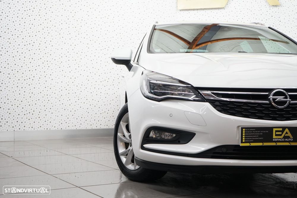 Opel Astra Sports Tourer 1.0 Turbo Start/Stop 120 Anos - 35