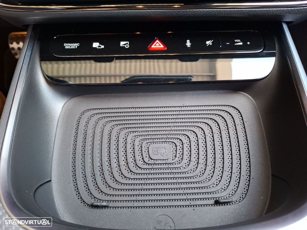 Mercedes-Benz CLA 250+ EQ - 22