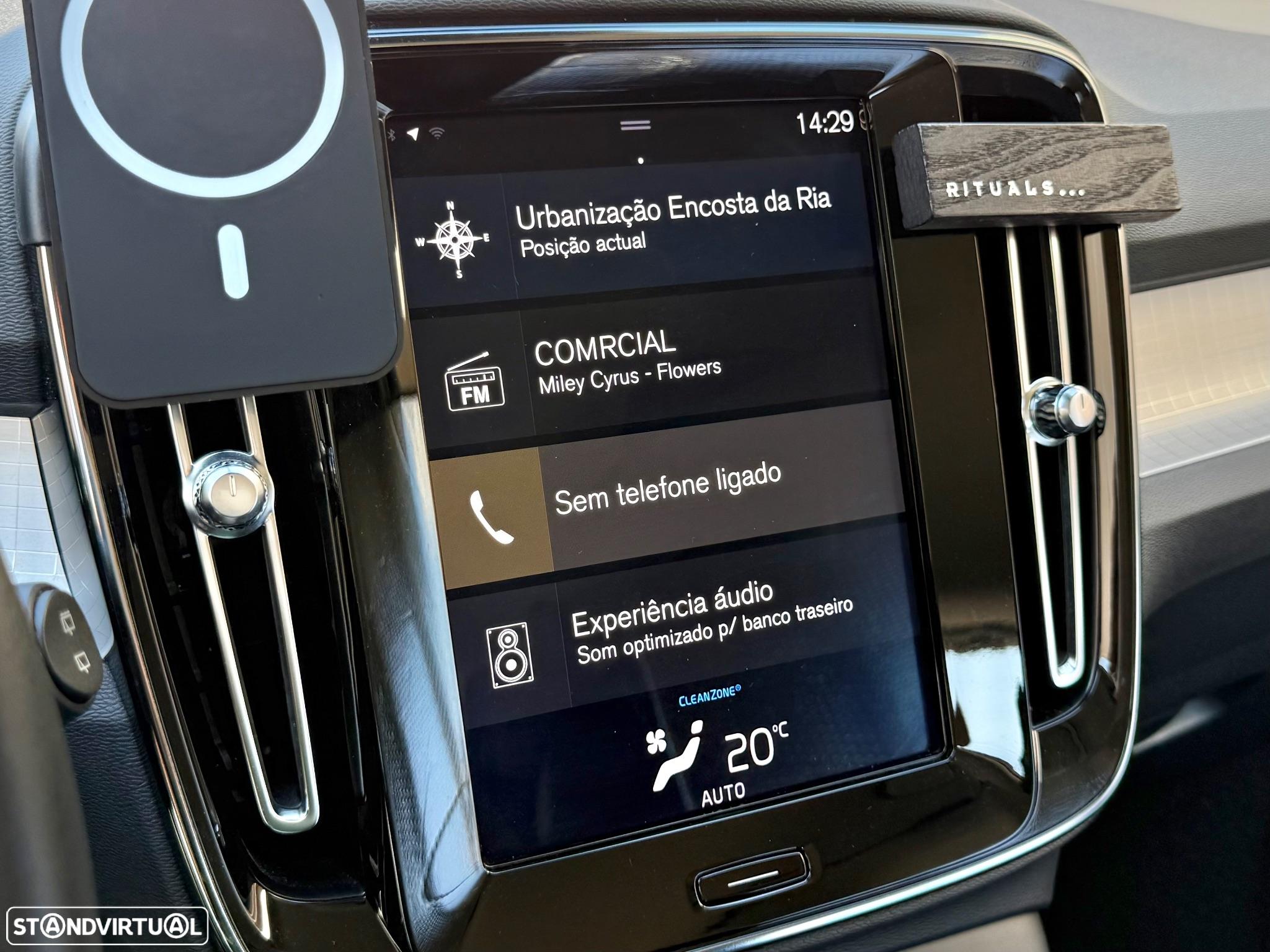 Volvo XC 40 2.0 D3 Momentum Plus - 18