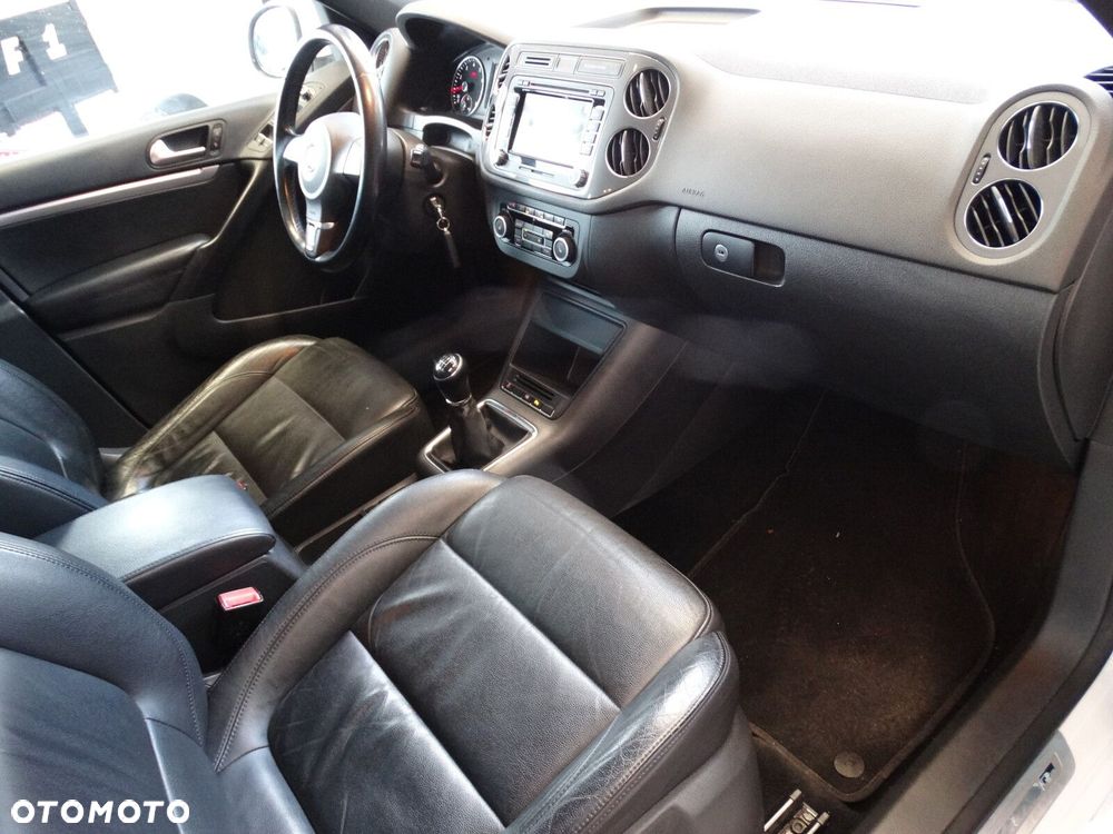 Volkswagen Tiguan 2.0 TSI 4Mot Sport&Style - 25