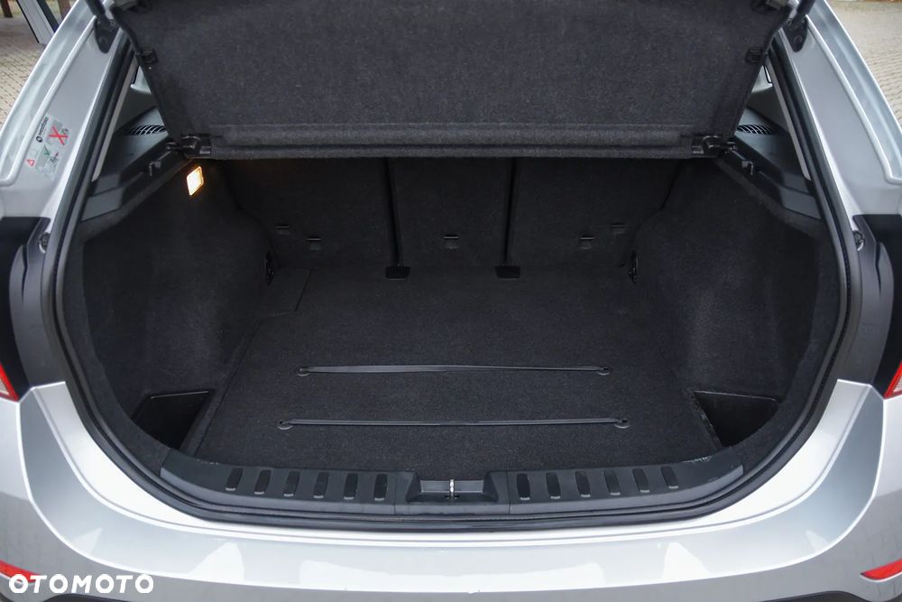 BMW X1 sDrive20d Sport Line - 40