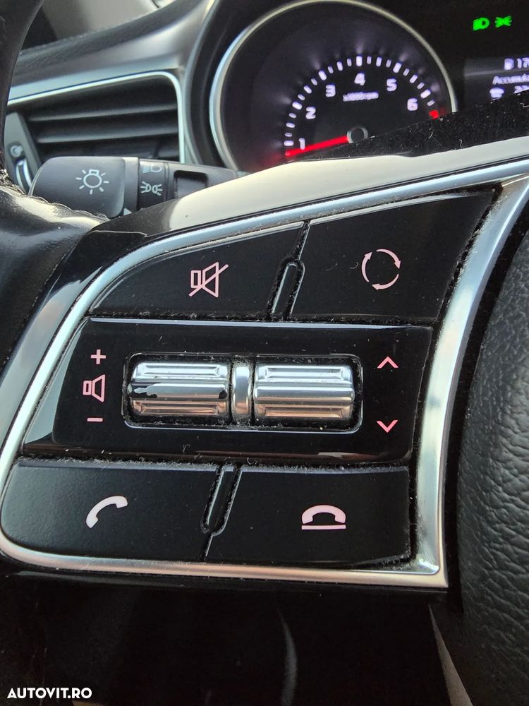 Kia Ceed 1.5 T-GDI 6MT Best - 16