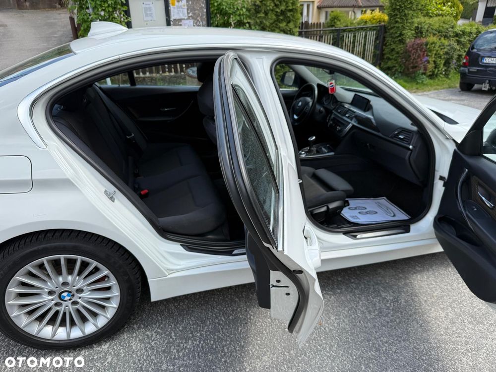 BMW Seria 3 320d Blue Performance Luxury Line - 18