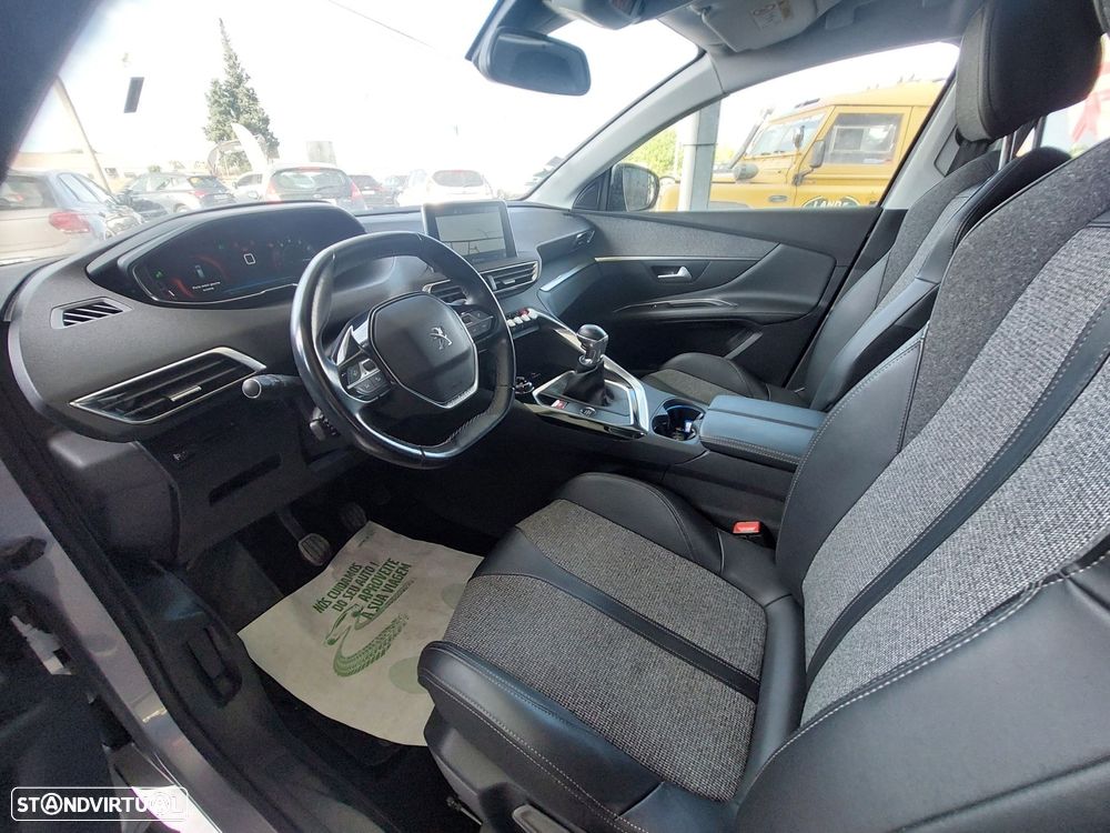 Peugeot 3008 1.2 PureTech Allure - 11