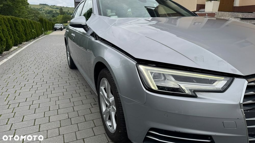 Audi A4 Avant 2.0 TDI Design - 15