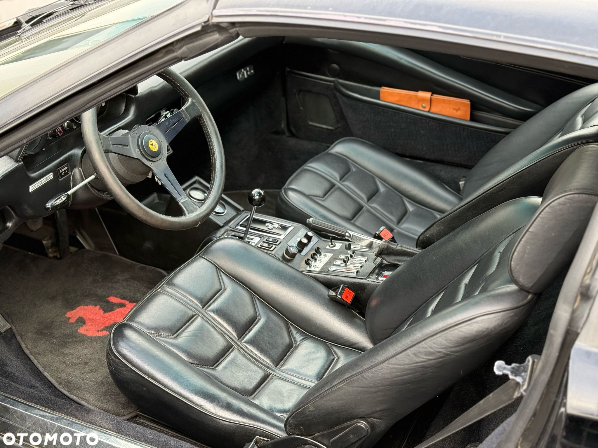 Ferrari 308 - 14