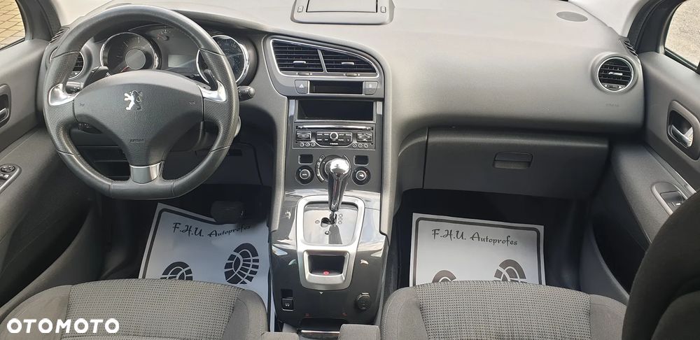 Peugeot 5008 - 12