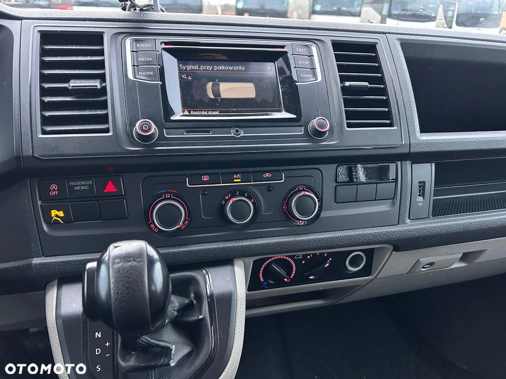 Volkswagen Transporter - 14