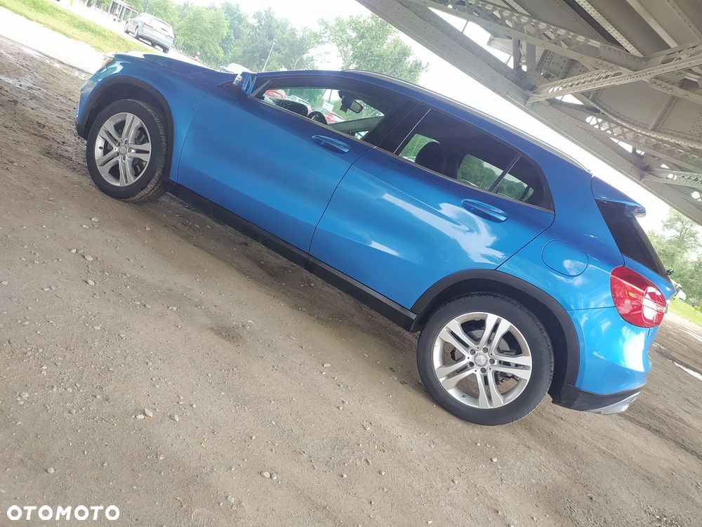 Mercedes-Benz GLA 250 4Matic 7G-DCT SCORE - 6