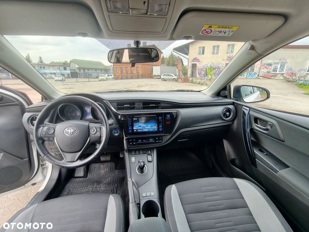 Toyota Auris 1.8 HSD Luna - 12