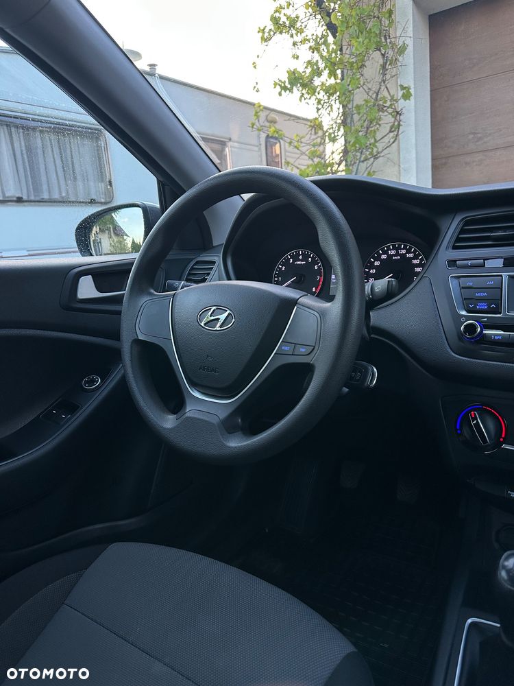 Hyundai i20 1.2 Elegant - 23