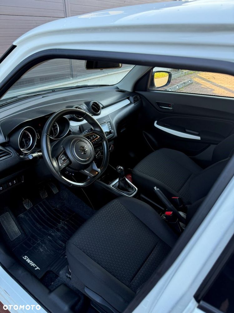 Suzuki Swift - 11