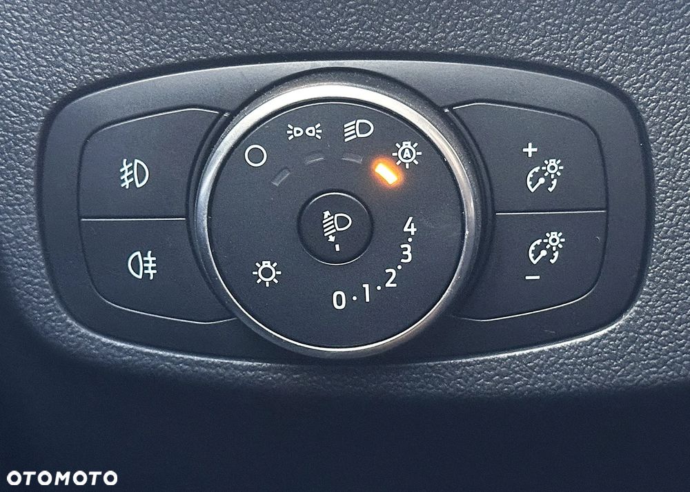 Ford Focus SW 1.5 EcoBlue Connected - 23