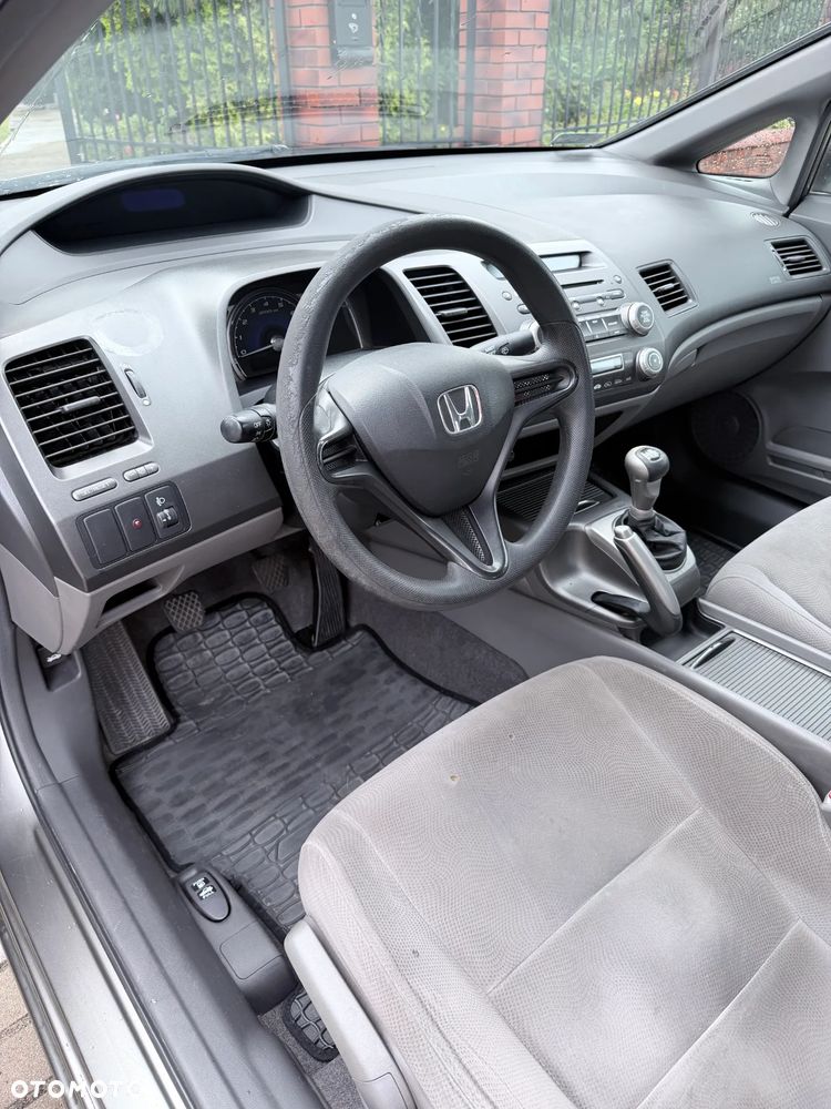 Honda Civic 1.8 Comfort - 6